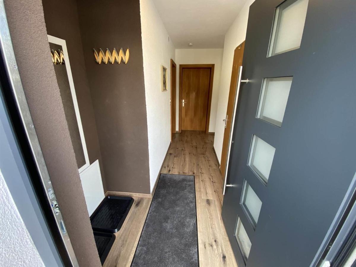 Ferienwohnung Willi シュルンス 部屋 写真